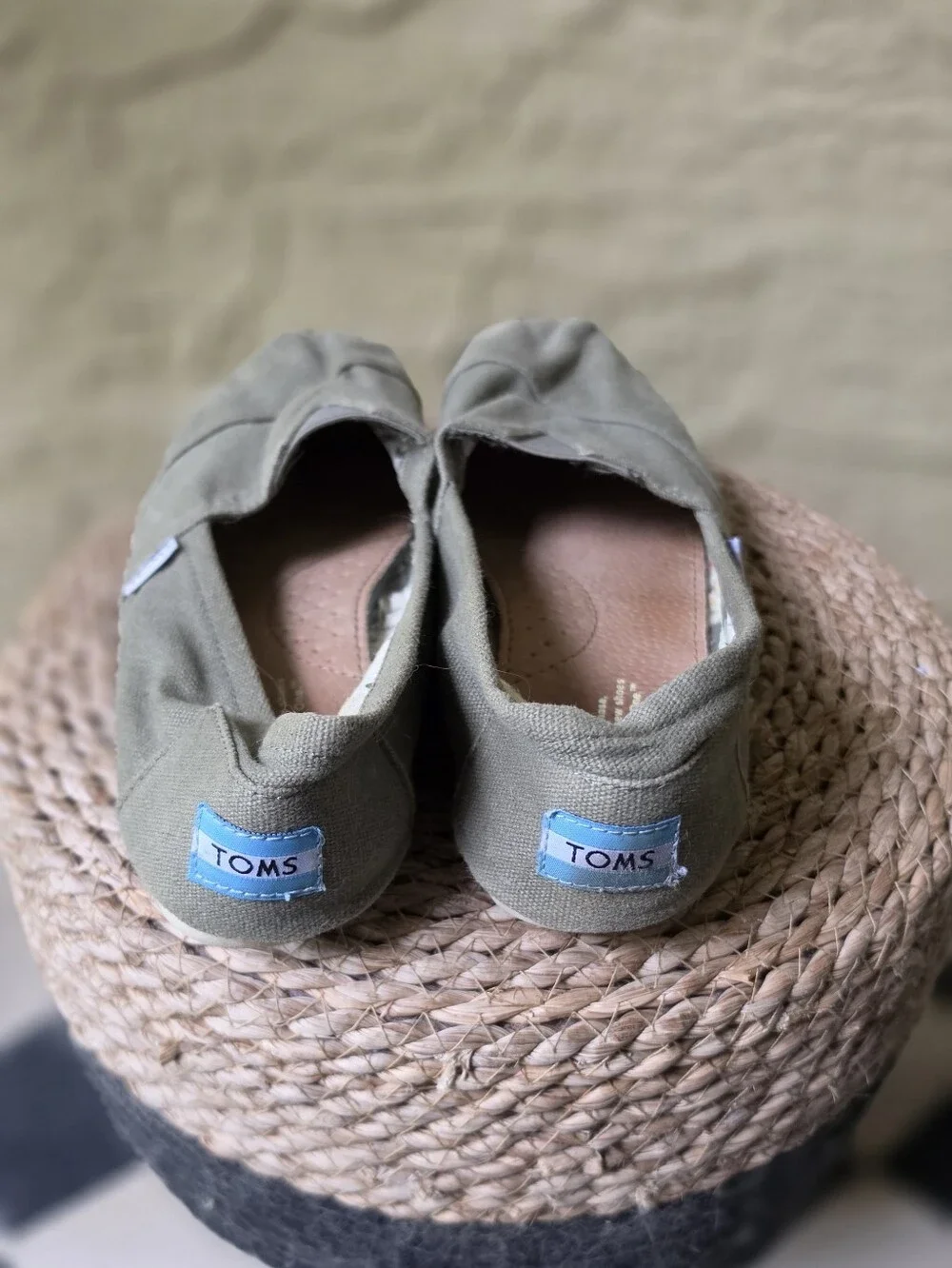 TOMS Olive Green Canvas Classic Alpargata Slip-On Flats – Women's Size 8.5